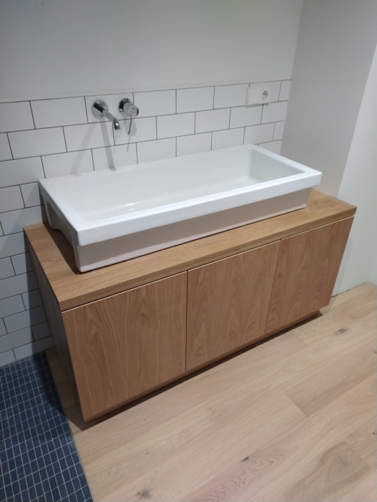 Carpintería en Cantabria Muebles a medida pica baño